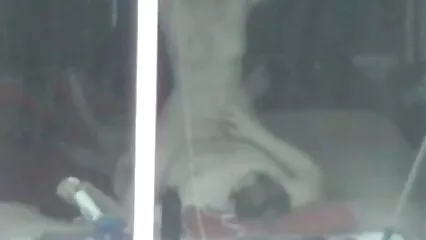 Concesse baci gentili xxx mature amatoriali e si attaccò alla ragazza da dietro.