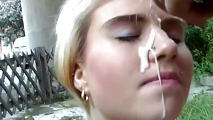 Una ragazza con un bel seno video porno amatoriali fatti in casa italiani è semplicemente entusiasta di fare sesso