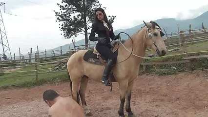 A Chick pornografia italiana amatoriale piace molto il sesso con il suo fidanzato.
