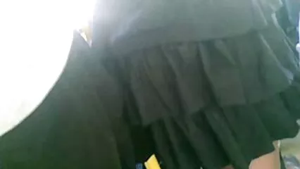 Pulcini nudi sulla spiaggia fanno roteare il culo video orgasmi amatoriali con un ronzio.