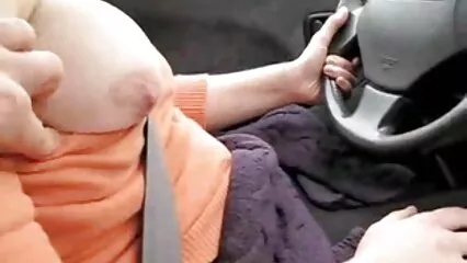Il ragazzo a letto xxx amatoriali italiani soddisfa la mamma dell'amico in diverse posizioni.