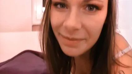 La xxx scopate amatoriali mamma ha eccitato un membro con un massaggio.