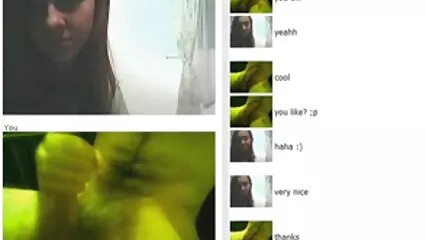 Nel suo free porno amatoriale appartamento, un uomo ha promosso la sua ragazza per sesso.