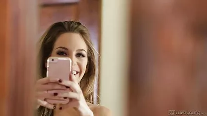 Ha dato soldi e ha scopato una ragazza video pormo amatoriale con i capelli lunghi in natura.