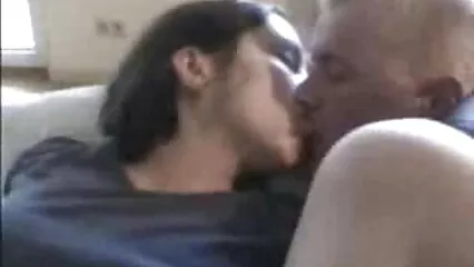 Lascia porno free amatoriale che la sua amica lecchi il suo buco sensuale.
