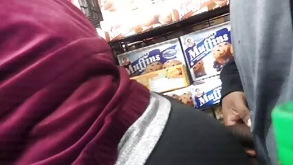 Cagna tettona video porno amatoriali italiani fatti in casa permette a due uomini di fottersi in tutte le fessure.